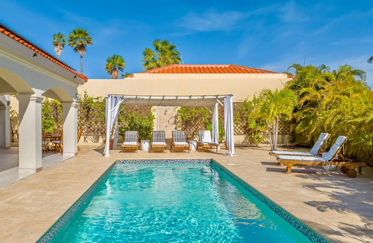 Luxury Pool Villa With View Cabana Bbq 3Minbeach In Tierra Del Sol Malmok بيت للعطل
